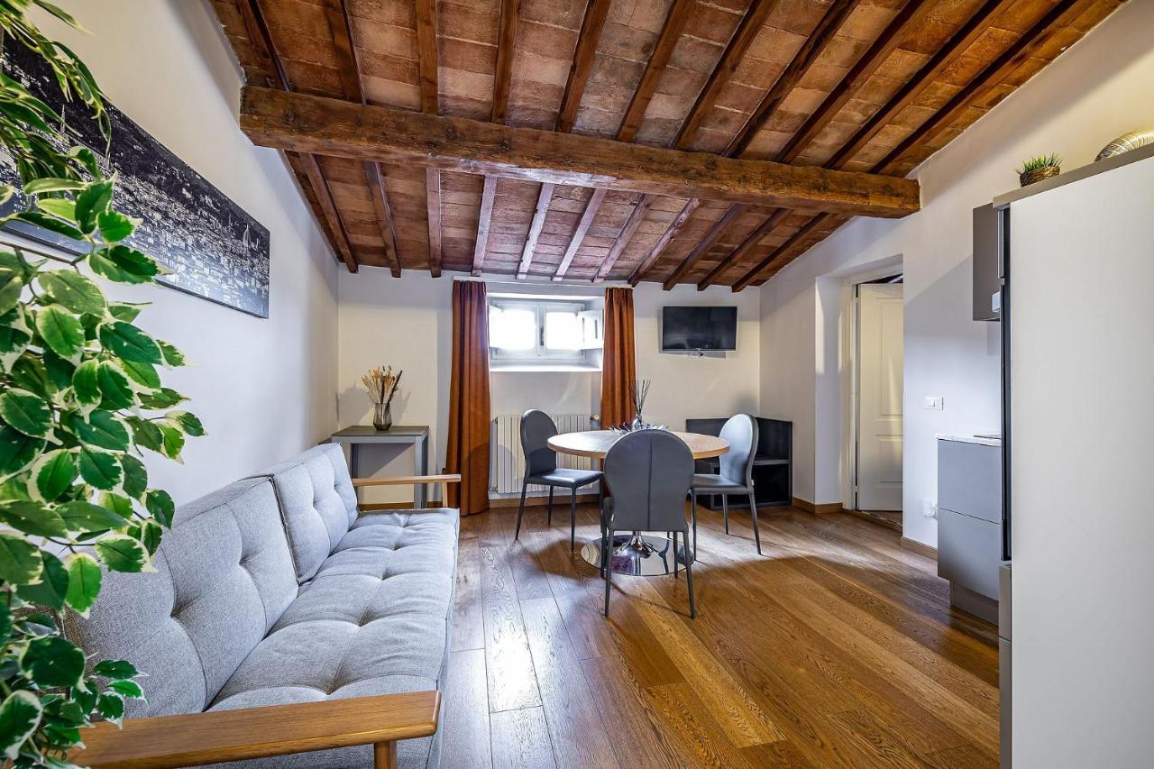 Martelli 6 Suite&apartments Bed & Breakfast